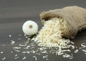trusted Manufacturer and Exporter of Sun Dried White Onion Flakes in India